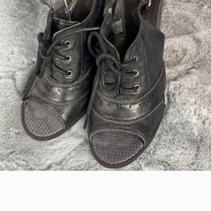 Stylish Black Women's Sandals